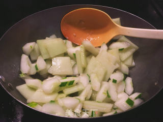 Stir-fried Pork Neck with Watermelon Rind recipe