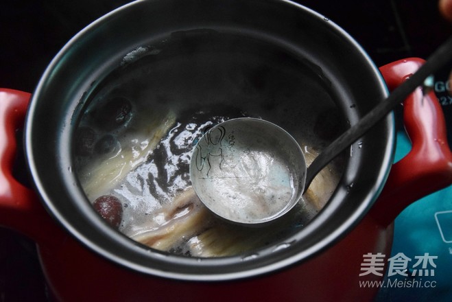 Black Bean Astragalus Beef Soup recipe