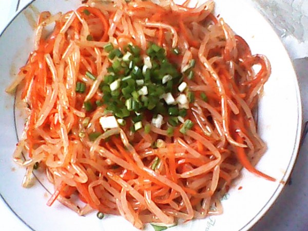 Carrots Mixed with Bean Sprouts recipe
