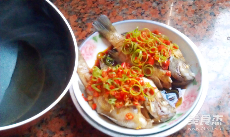 Steamed Sunfish with Chop Chili recipe