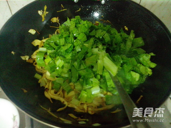 Stir-fried Bean Curd with Lettuce recipe