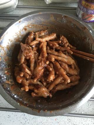 Cantonese Steamed Chicken Feet recipe