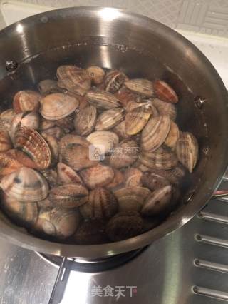 Spicy Flower Clams😝 recipe