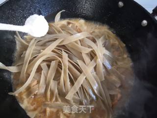 Spare Ribs Stewed Wide Noodles recipe