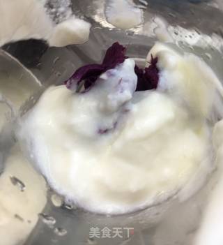 Latte Purple Sweet Potato Milkshake recipe