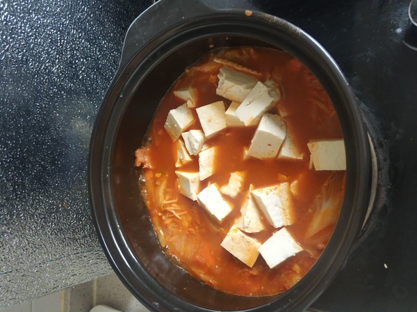 All-you-can-eat Spicy Cabbage Tofu Soup recipe