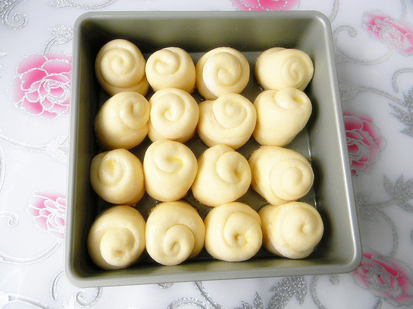 Baking Small Steamed Buns with One Fermentation recipe