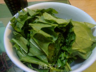 Spinach and Peanuts【small Home Style】 recipe