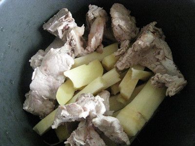 Apple Bamboo Cane Pork Bone Soup recipe