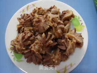 【flying Birds and Beasts】jiao Ma Glomerulus recipe