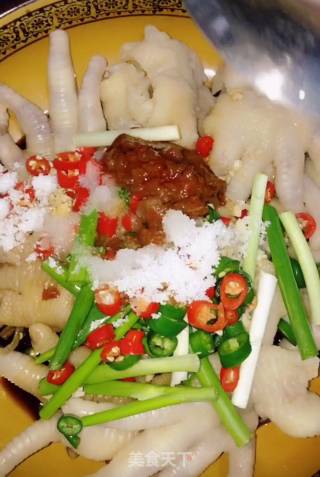 Spicy Chicken Feet recipe