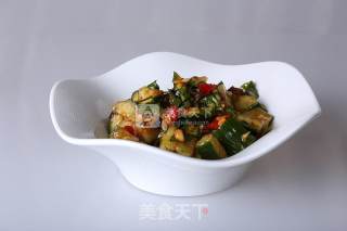 Guizhou Oil Chili Mixed with Cucumber recipe