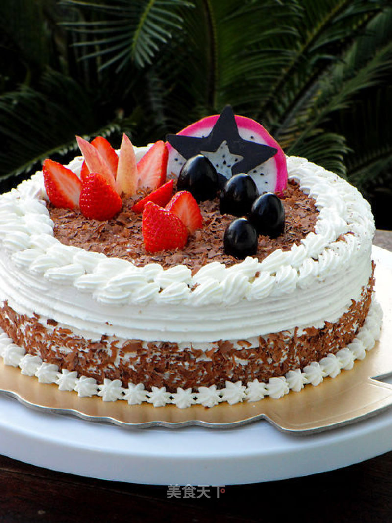 【chocolate Fruit Cake】--- A Birthday Cake Full of Love (with Steps to Decorate)