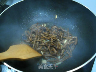 Stewed Pork with Chashu Mushroom and Celery recipe