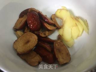 Stewed Flower Maw with Rock Sugar and Red Dates recipe