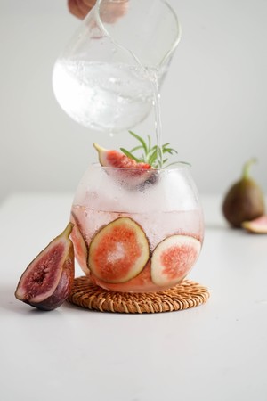 Fig Sparkling Water | this Refreshing Cup is Not to be Missed in Summer recipe