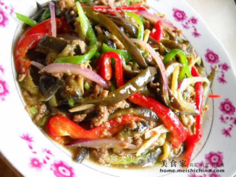 Stir-fried Shredded Eggplant with Minced Beef recipe