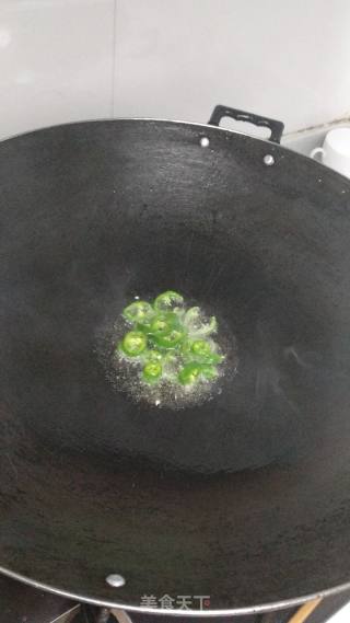 Green Pepper Preserved Egg recipe