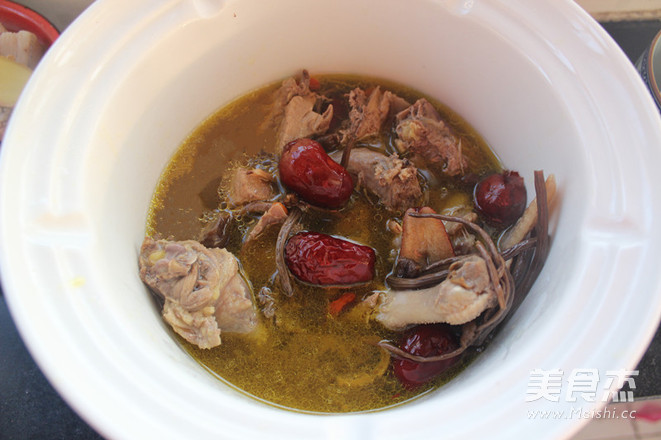 Tea Tree Mushroom Chicken Soup recipe