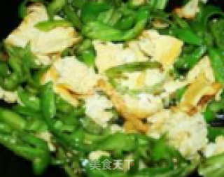 Scrambled Eggs with Green Peppers recipe