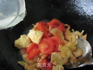 Scrambled Eggs with Pleurotus Eryngii and Tomato recipe