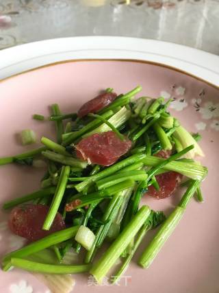 Stir-fried Cilantro Stem with Sausage recipe