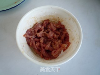 Stir-fried Shredded Pork with Carrots and Fungus recipe