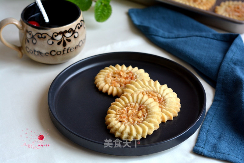 #aca烤明星大赛# Garland Caramel Almond Cookies recipe