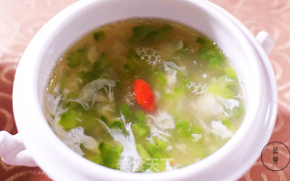 Baihua Scallop and Bitter Melon Soup recipe