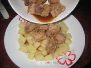 Steamed Pork Ribs with Soy Sauce and Potatoes recipe