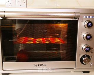 The Practice of Two-tone Madeleine recipe