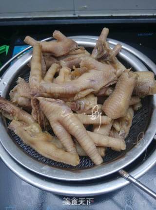 Homemade Safe Pickled Chicken Feet recipe