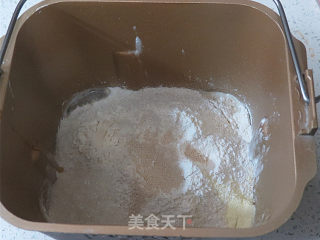 Rich and Rich Taste~【whole Wheat Cranberry Cheese Soft European】 recipe