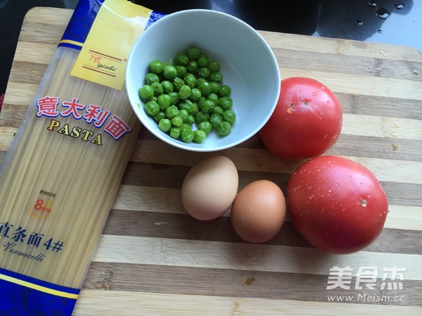 Noodles with Oyster Sauce and Tomato Sauce recipe