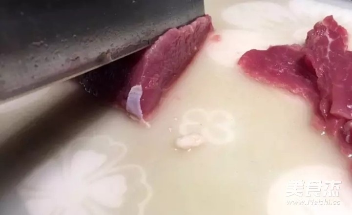 Large Slices of Beef and Potato Noodles recipe