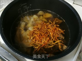Stewed Chicken with Cordyceps Flower and Yam recipe