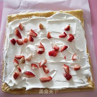 Strawberry Cream Cake Roll recipe