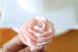 [small Fresh Rose Birthday Cake] recipe