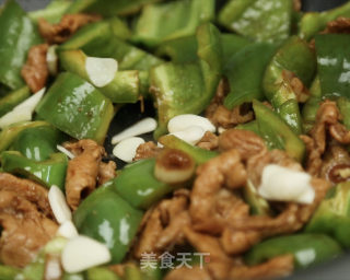 Stir-fried Green Pepper with Sliced Pork recipe