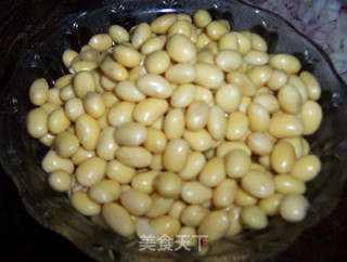 Soy Noodles with Minced Meat and Mustard recipe