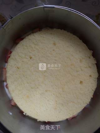 #aca烤明星大赛# Yogurt Strawberry Mousse Cake recipe