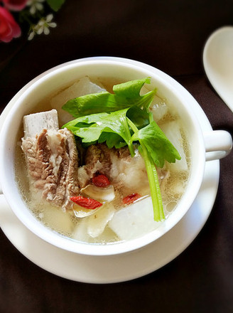 Lily Soup with White Radish Ribs recipe