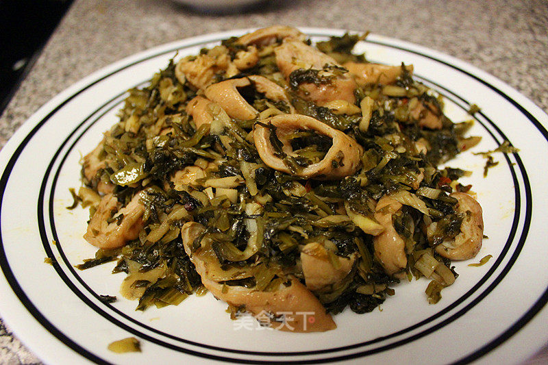 Stir-fried Large Intestine with Pickled Vegetables and Bamboo Shoots recipe