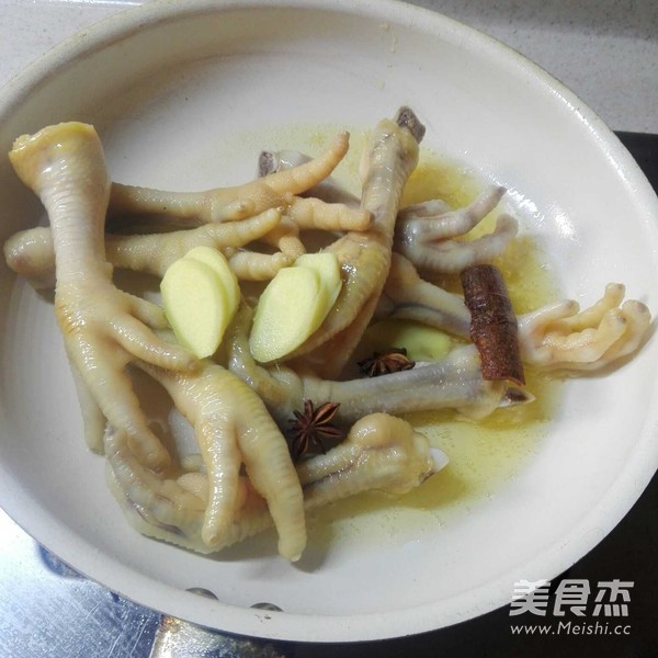 Sauce Chicken Feet recipe