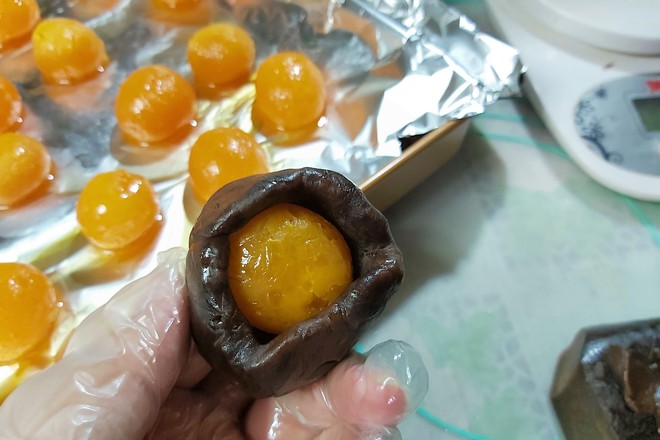 Mooncake with Brown Sugar Bean Paste and Egg Yolk recipe