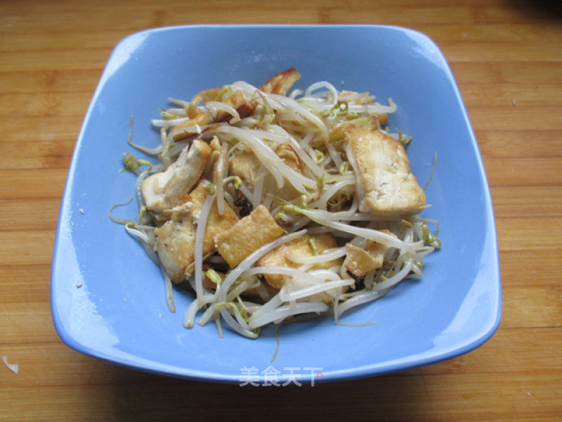 Stir-fried Tofu with Mung Bean Sprouts