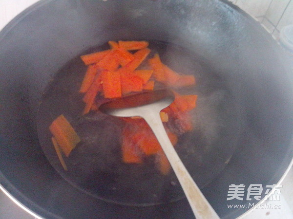 Stir-fried Pork Liver with Carrots recipe