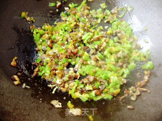 [jianjiang Noodles Made in A Pattern] Minced Pork and Green Peppers recipe