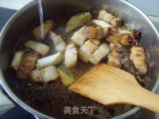 Braised Pork Belly with Tea Tree Mushroom recipe