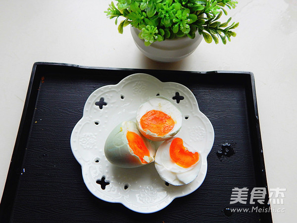 Homemade Salted Duck Eggs recipe